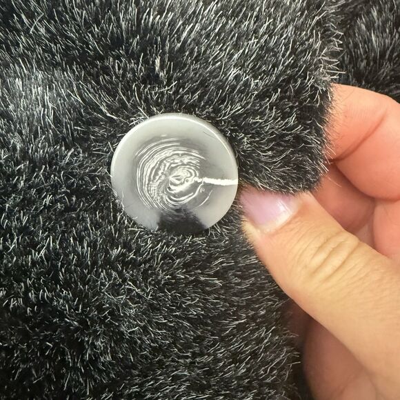 Bernardo Womens Black Faux Fur Coat Button Down Womens M EUC Mob Wives - Picture 3 of 11